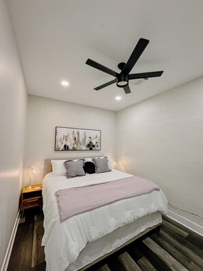 1 bedroom, iron/ironing board, WiFi, bed sheets