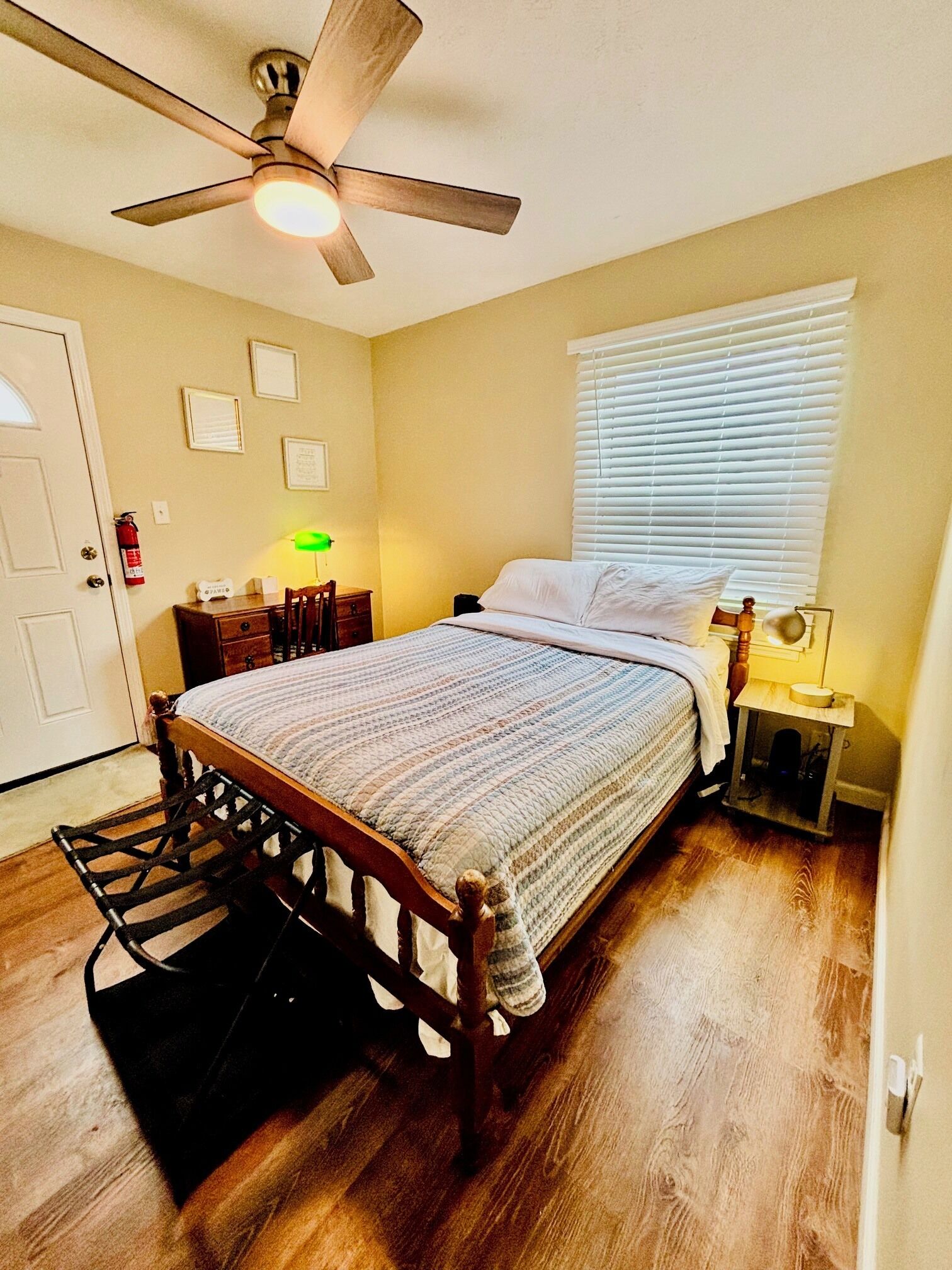 3 chambres, bureau, fer et planche à repasser, Wi-Fi gratuit