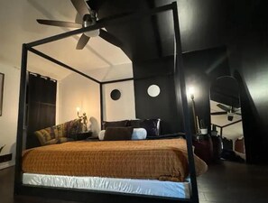 4 室のベッドルーム、WiFi