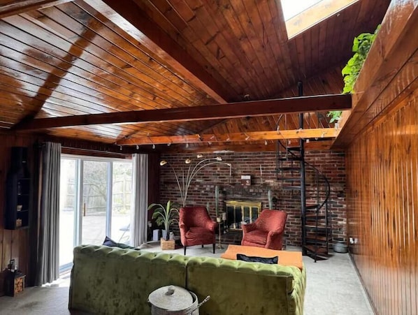 Interior - Philadelphia - Cherry Hill, NJ (Cherry Hill)