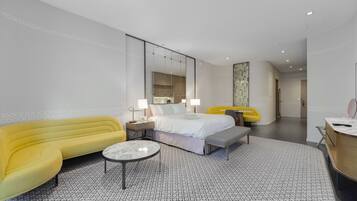 Deluxe Condo | 1 bedroom, premium bedding, blackout curtains, iron/ironing board