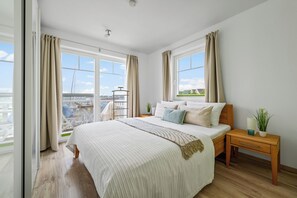 2 bedrooms, iron/ironing board, free WiFi