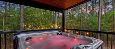 Tina de hidromasaje al aire libre