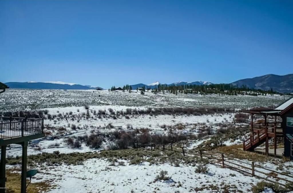 Open space and mountain views off top deck