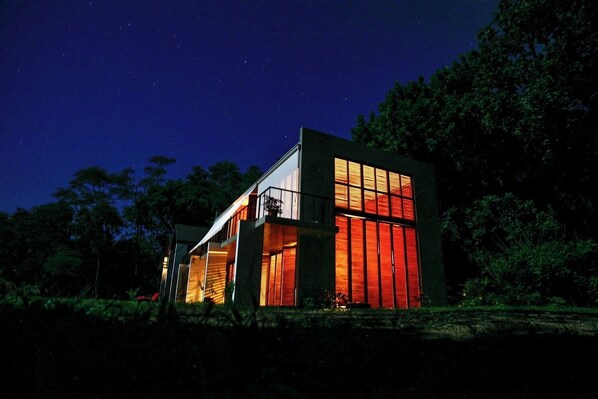 Exterior - Jungle Hub, private villa with pool and ocean view (Montezuma)