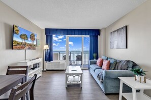 TV - Boardwalk Resort: Deep Blue Tranquility Haven (Myrtle Beach)