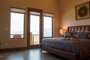 4 camere, ferro/asse da stiro, culla da viaggio, Wi-Fi gratuito