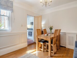Dining - 3 bedroom accommodation in Overstrand, near Cromer (Overstrand, near Cromer)