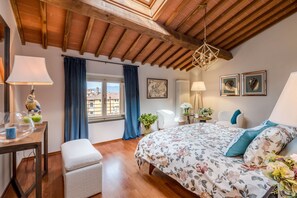 1 bedroom, iron/ironing board, free WiFi - De Nobili Penthouse, Luxury Apartment with Elevator inside the Walls of Lucca (Lucca)