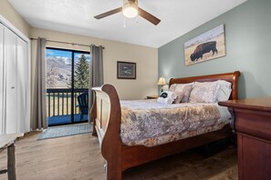 2 bedrooms, iron/ironing board, travel crib, free WiFi