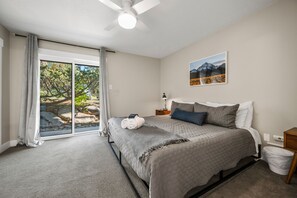 1 bedroom, iron/ironing board, travel cot, free WiFi