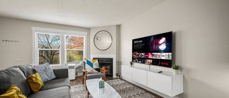 Smart TV, fireplace, table football, ping pong