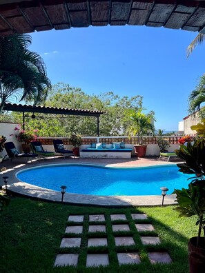 A heated pool - Beautiful home in Zona Dorado Bucerias, 2 blocks from beach with ocean views (Bucerias)