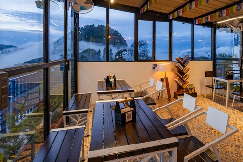 Shalom Backpackers Mussoorie