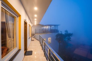 Interior detail - Shalom Backpackers Mussoorie (Dehradun)
