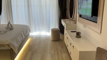 Caja de seguridad en la habitación, escritorio y wifi gratis