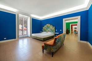 4 chambres, fer et planche à repasser, Wi-Fi, draps fournis