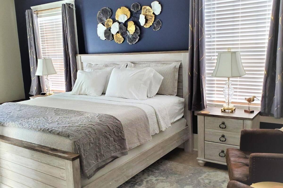Kamar Superior, 1 Tempat Tidur King, akses difabel, pemandangan kebun | 1 kamar tidur, seprai premium, bantalan ekstra lembut, dan brankas