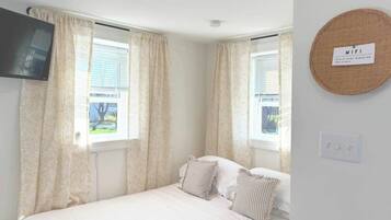 1 dormitorio, escritorio, wifi y ropa de cama