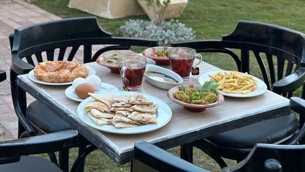 Free daily continental breakfast - K Boutique Pyramids View West (Giza)