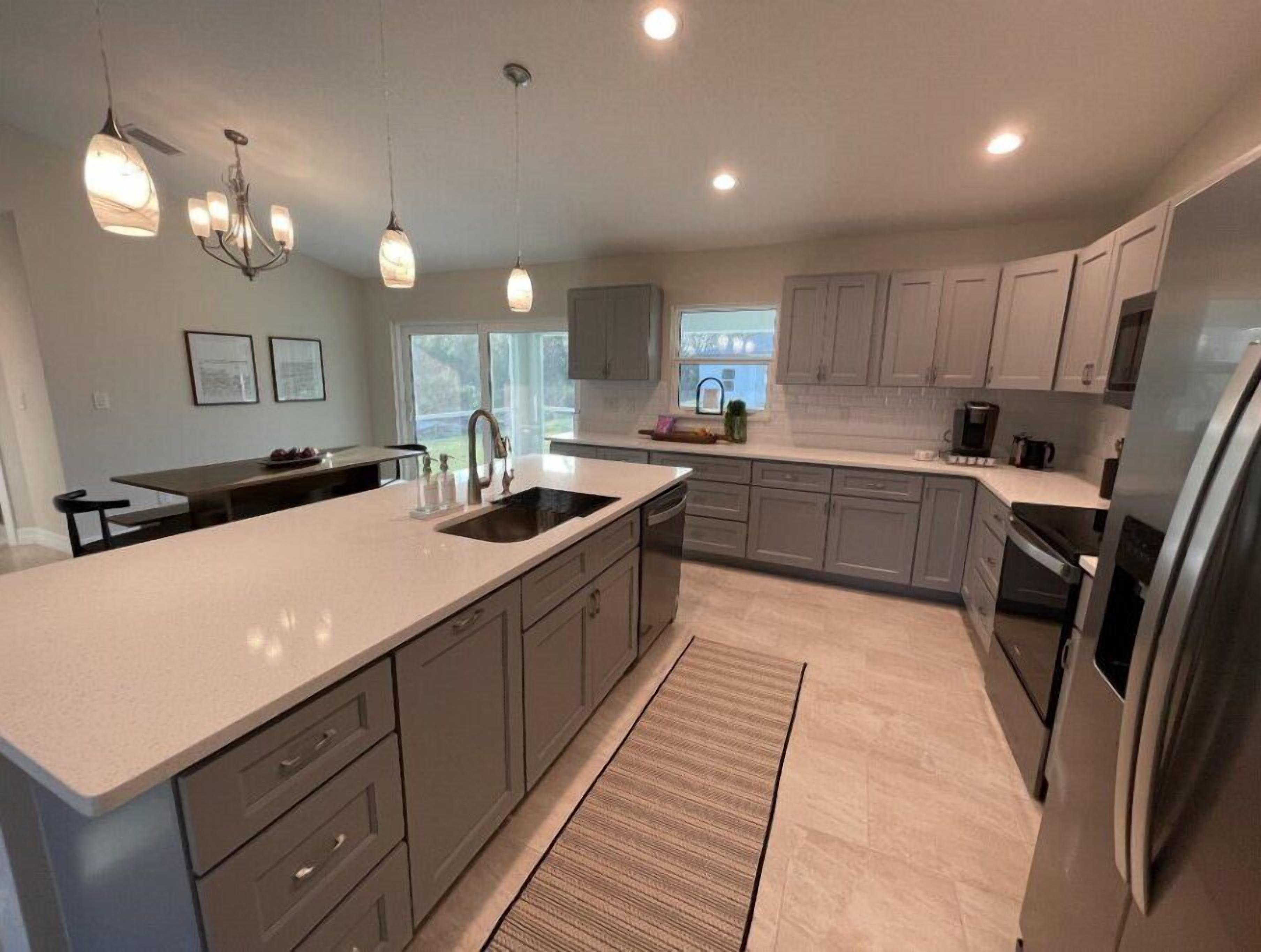 Refrigerador y parrilla de estufa 