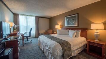 Strykjärn/strykbräda och sängkläder