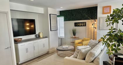 Modern Fully Renovated Suite in Downtown Trenton
