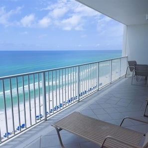 Property grounds - 1204 - Free Beach Chairs and Amenity Package! (Panama City Beach)