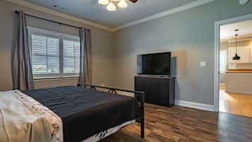 2 habitaciones, tabla de planchar con plancha y cuna de viaje
