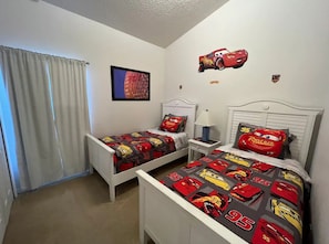 4 habitaciones, cuna de viaje, wifi y ropa de cama 