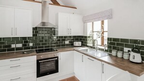 Private kitchen - 3 bedroom accommodation in Church Stretton (Church Stretton)