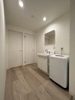 Premium Apartment | Laundry