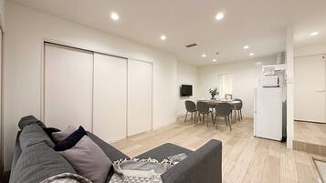 Premium Apartment | 2 bedrooms, desk, laptop workspace, iron/ironing board
