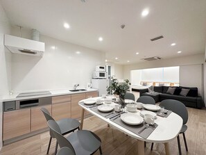 Premium Apartment | 2 bedrooms, desk, laptop workspace, iron/ironing board - Nikke 201 (Hiroshima)