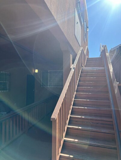 Spacious 2 Bedroom Loft in the Heart of the Bay. Minutes from attractions.