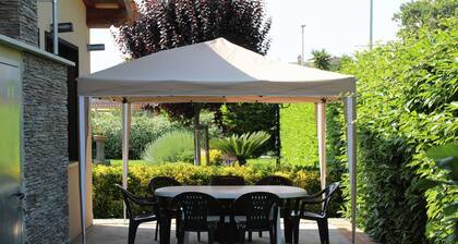 Family-friendly holiday House in Anguillara Sabazia with Parking and a Garden