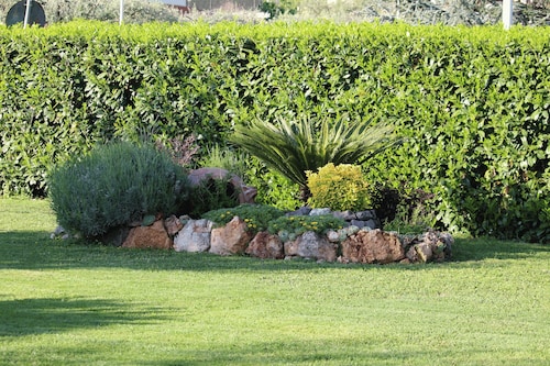 Family-friendly holiday House in Anguillara Sabazia with Parking and a Garden