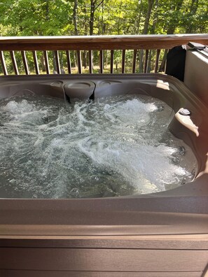 Bain à remous extérieur