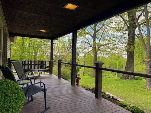 Secluded Retreat in Scenic Frankfort w/ Hot Tub: Whiskey Woods - Book Now!