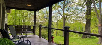 Secluded Retreat in Scenic Frankfort w/ Hot Tub: Whiskey Woods - Book Now!