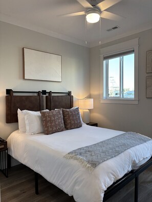 2 chambres, bureau, fer et planche à repasser, Wi-Fi gratuit