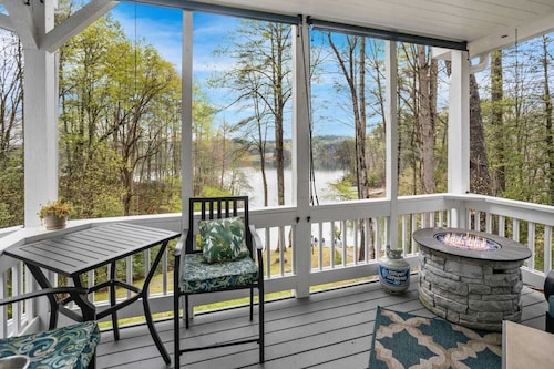 Gorgeous 4BR Lakefront Retreat w/ Private Dock, Fireplace & Gourmet Kitchen