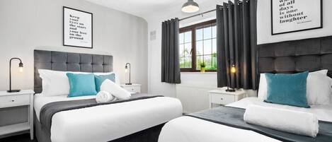 3 quartos, ferros/tábuas de passar roupa, Wi-Fi de cortesia