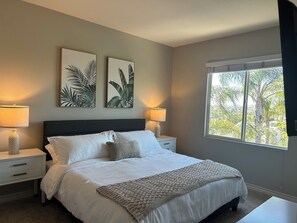 5 bedrooms, iron/ironing board, WiFi, bed sheets