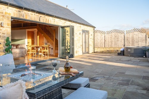 Millfield Barn -  a cottage that sleeps 4 guests  in 2 bedrooms