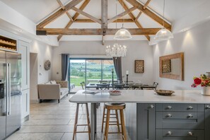 Interior - Shorthorn - Holiday At Home (Near Richmond)