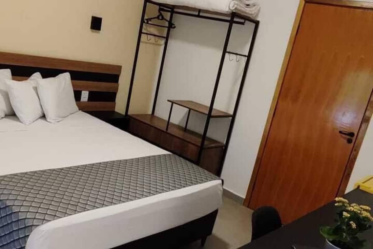 Habitación doble | Caja fuerte, wifi gratis, accesible en silla de ruedas