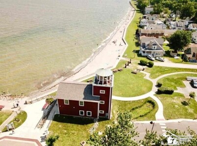 Actual Pretty Boy Floyd Hideout  Lake Erie, MI