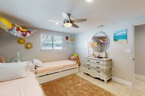 3 habitaciones, acceso a internet y ropa de cama