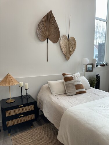 Charming Seattle Studio near Lumen Field & T-mobile Park